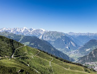 6D013798 Sur le chemin entre les Ruinettes et la Croix du Coeur